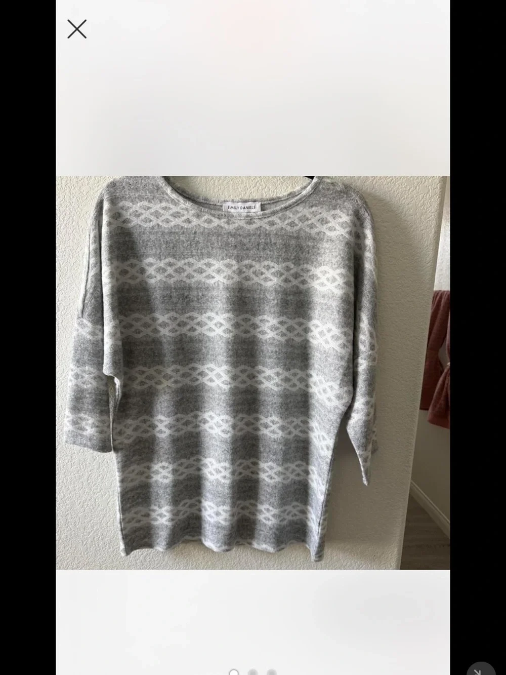 Light Gray Patterned Scoop-Neck Sweater